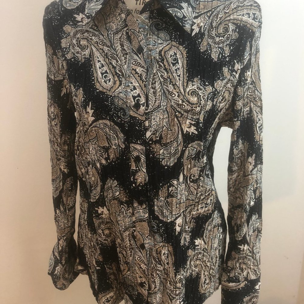 Accordion Style Women’s top | Size Medium to a Sma